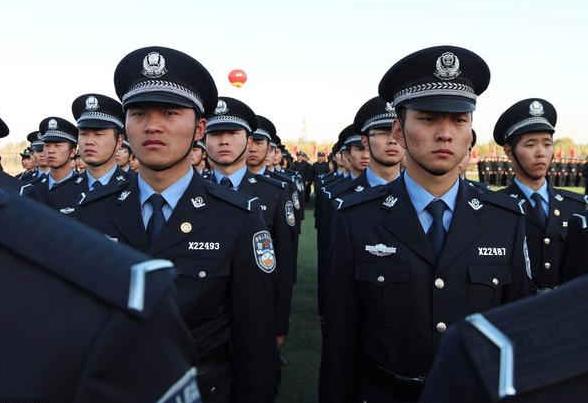 辅警成为二级警员图片